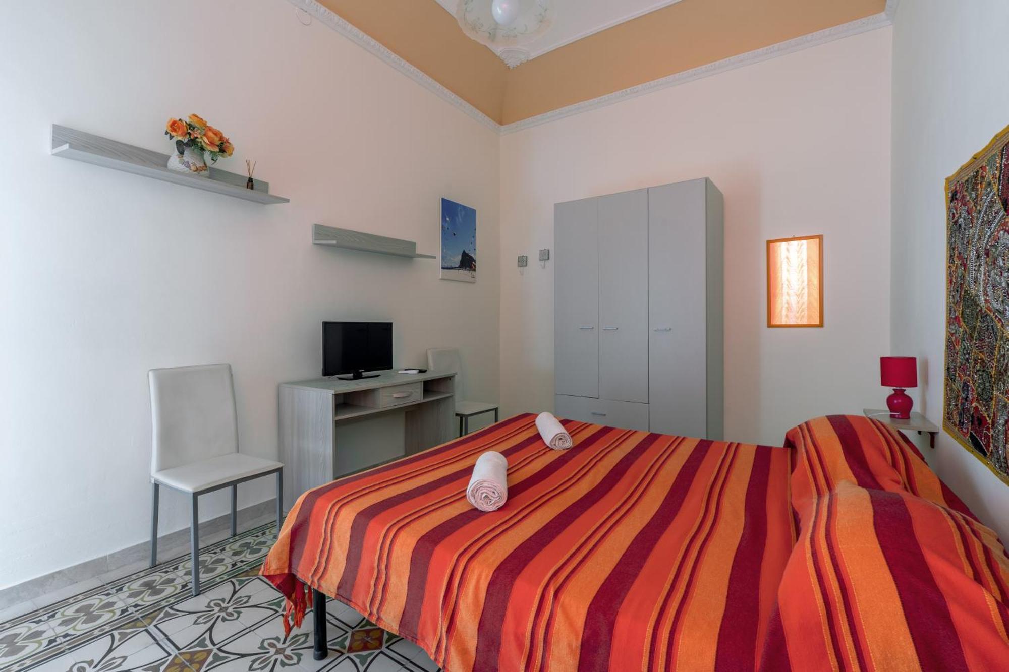 Double Room Private Bathroom