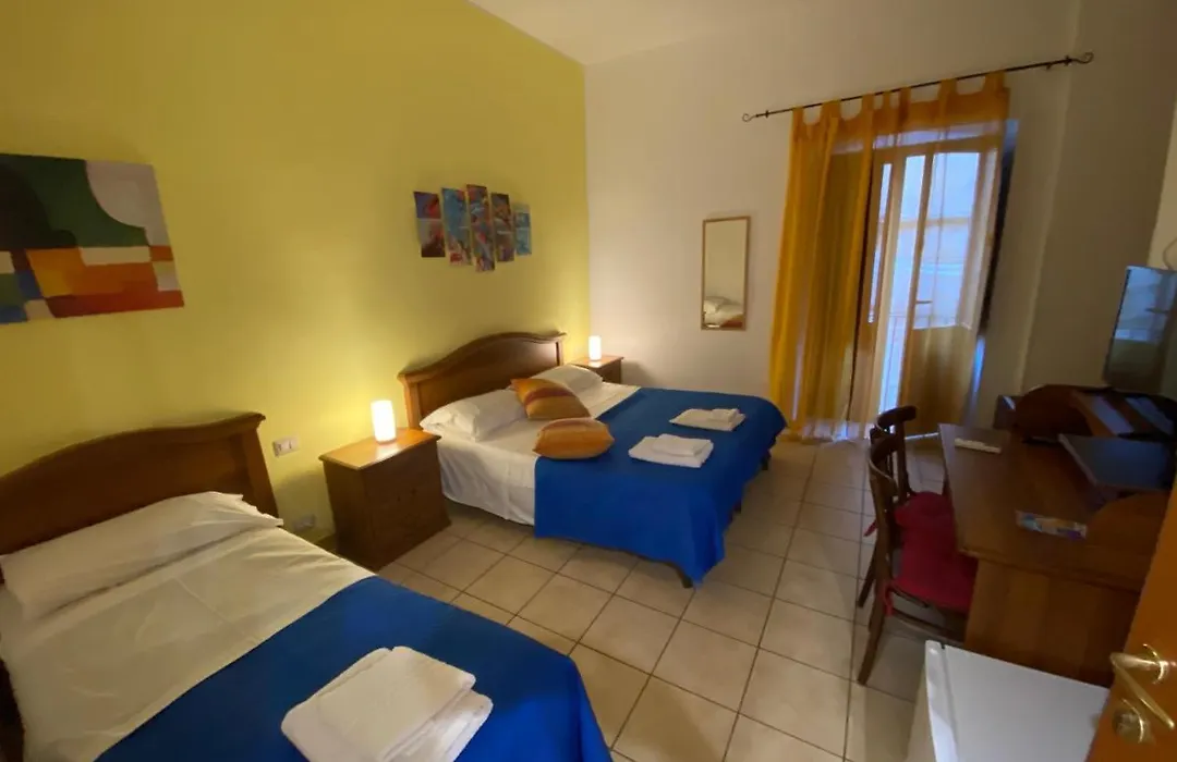 Gli Agrumi Rooms-1
