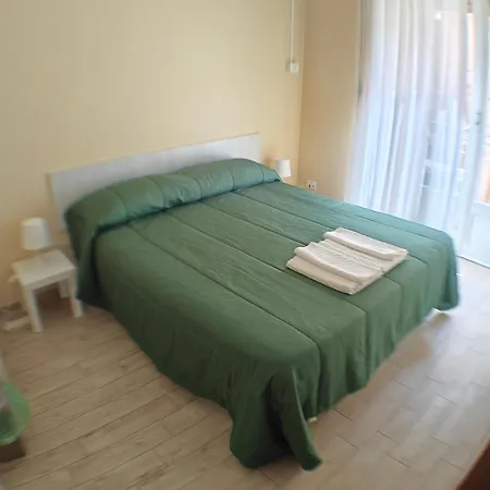 Barbara Rooms Sea 1-2